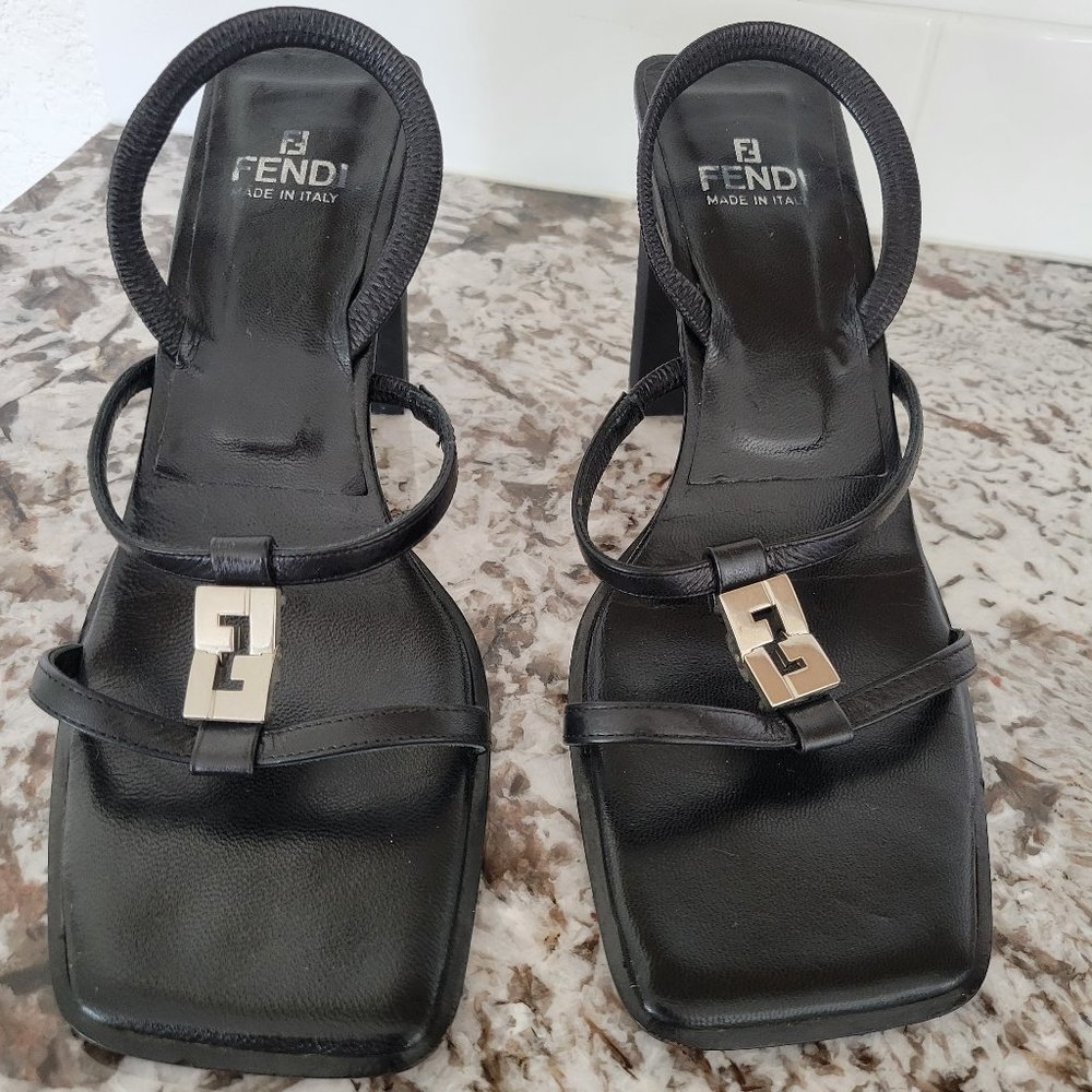 70’s vintage Fendi sandals  size 36